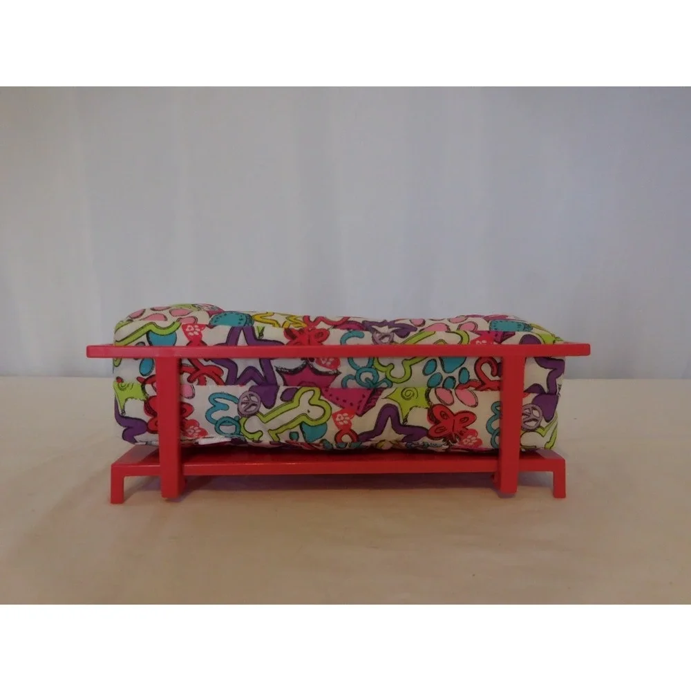 American Girl Doll‎ Funky Pet Bed Truly Me Red Frame with multi color bed